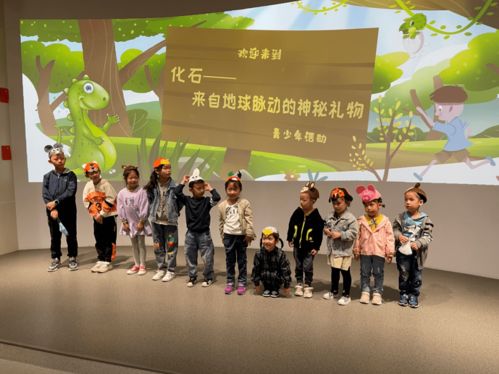 平?jīng)鍪胁┪镳^ 十一假期研學游系列活動，樹立公共文化惠民新標桿